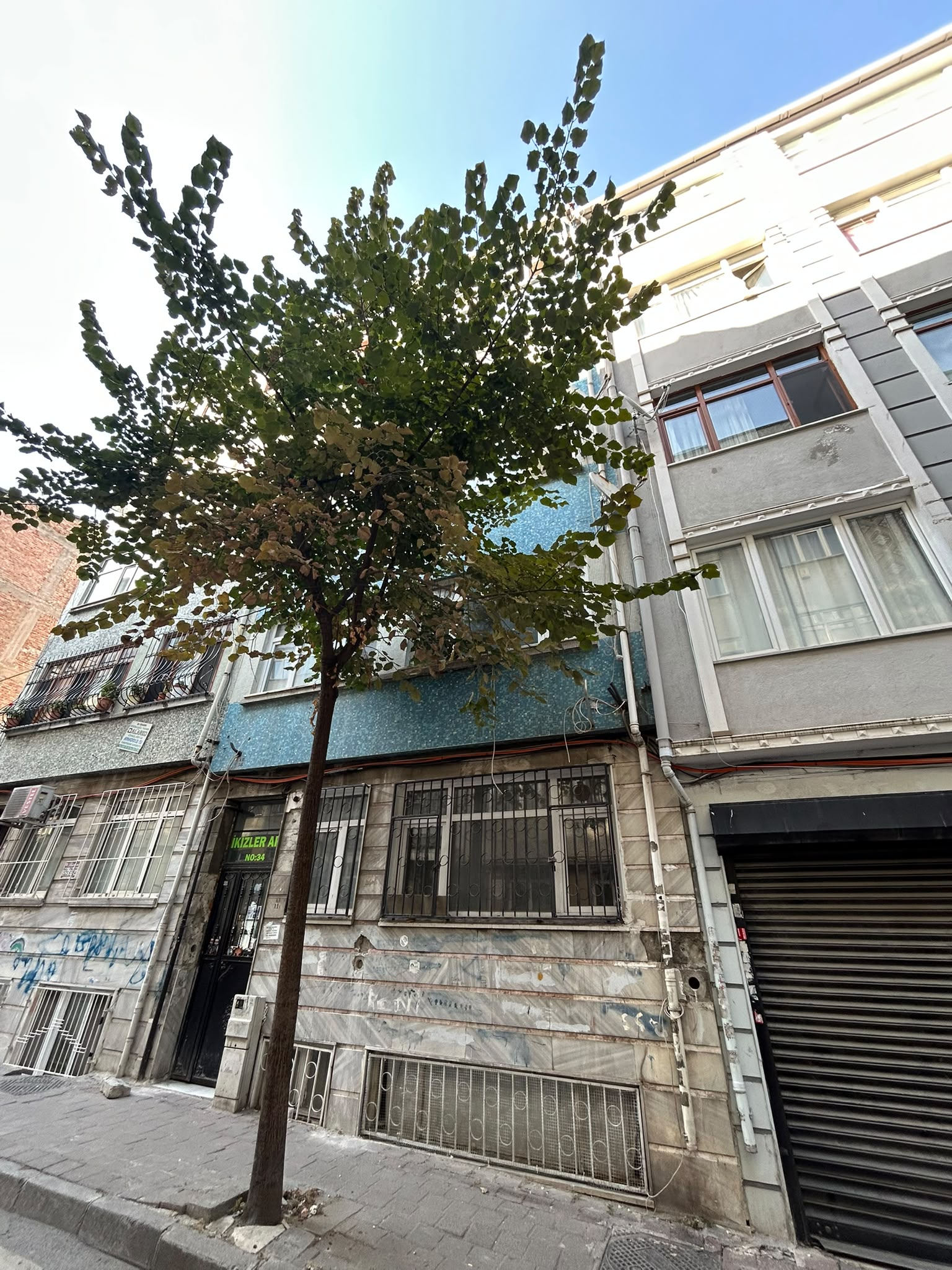 İkizler Apartmanı